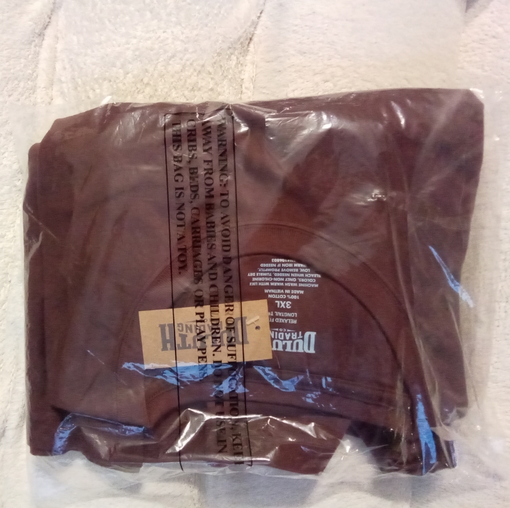 Duluth Relaxed Fit Longtail T Burgundy